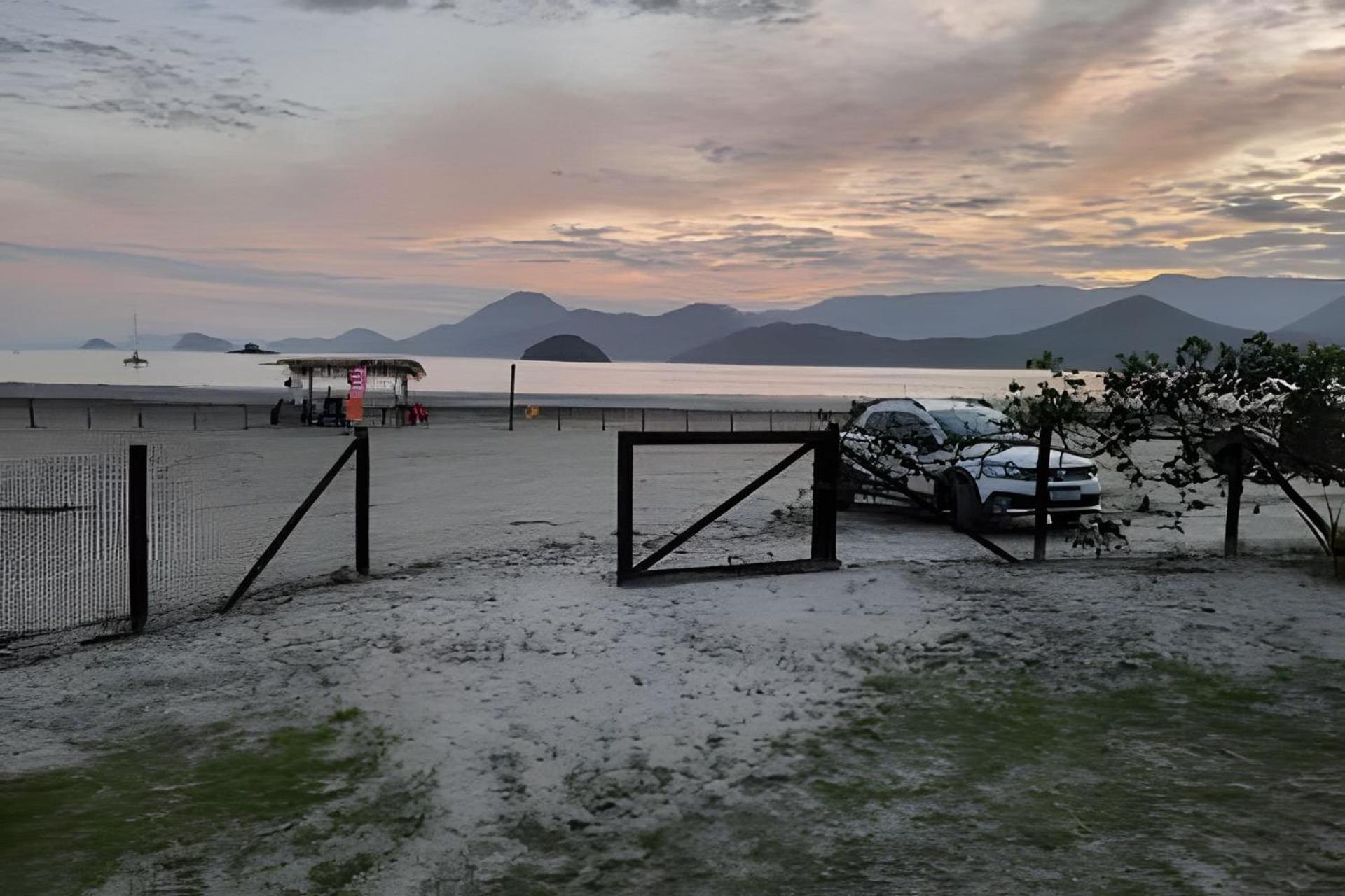 Frente Ao Mar Casa 42 Praia Do Estaleiro Ubatuba Ngoại thất bức ảnh
