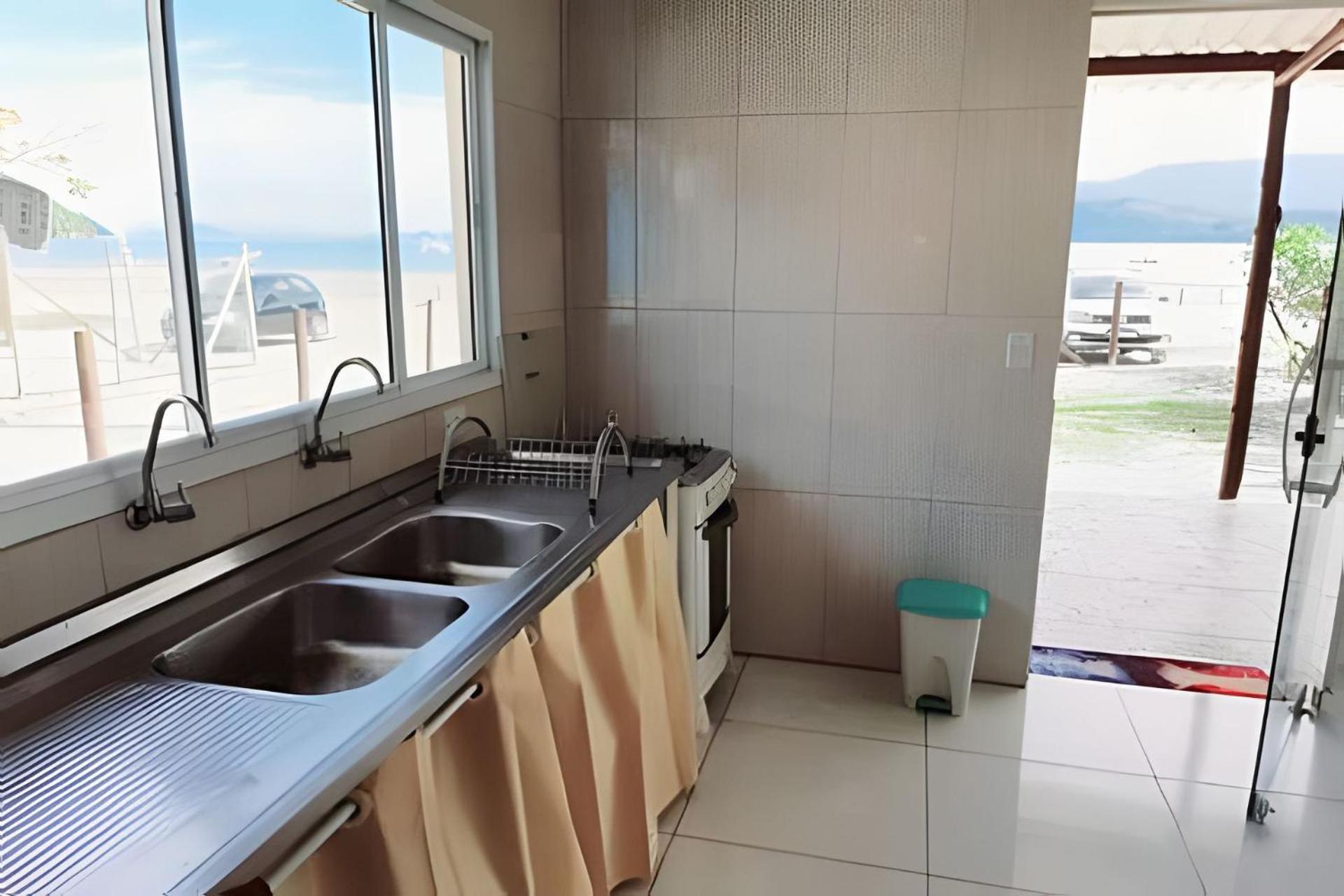 Frente Ao Mar Casa 42 Praia Do Estaleiro Ubatuba Ngoại thất bức ảnh